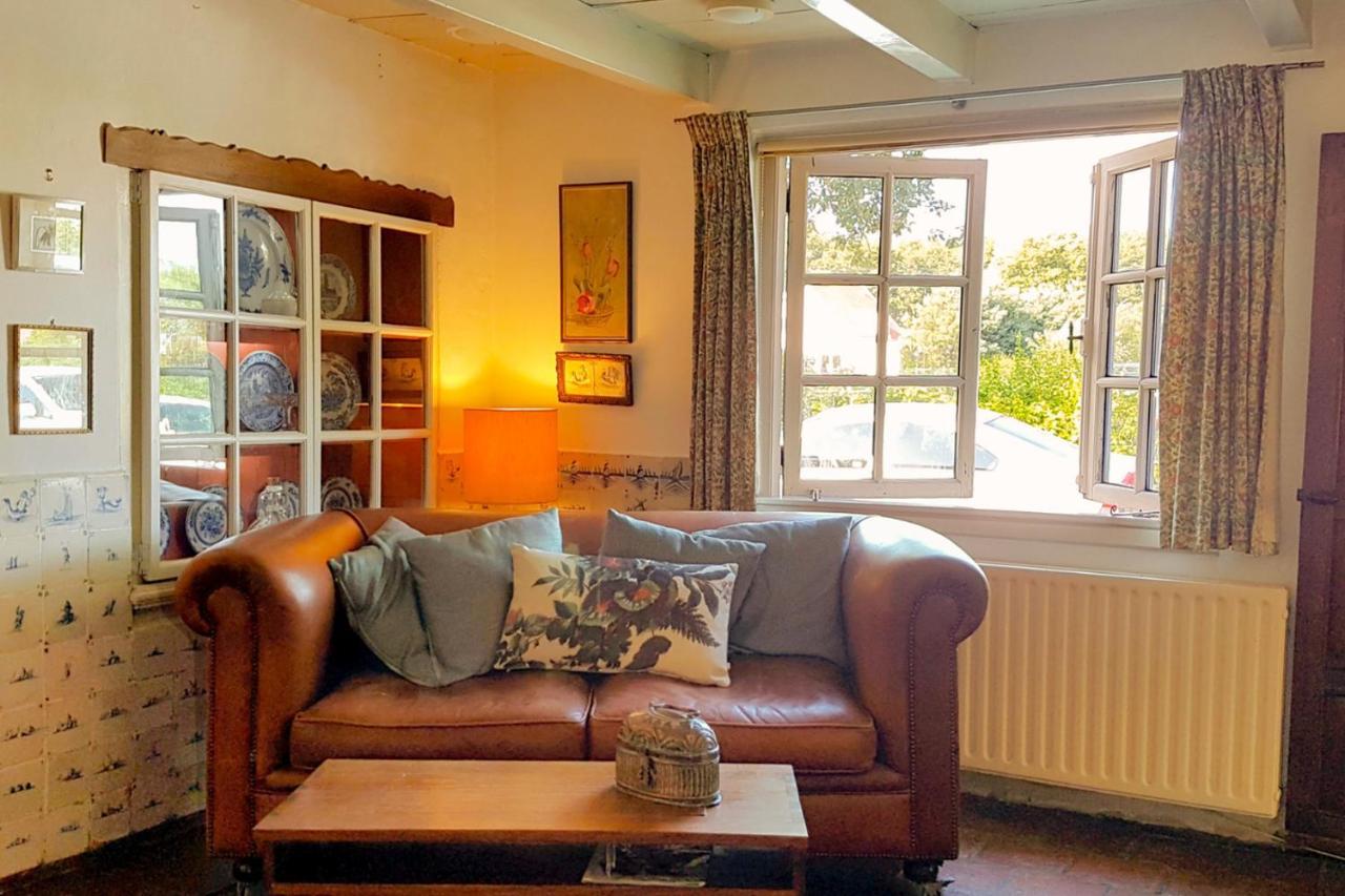 Countryside Bliss: Historic Cottage By The Sea Burgh-Haamstede Eksteriør billede